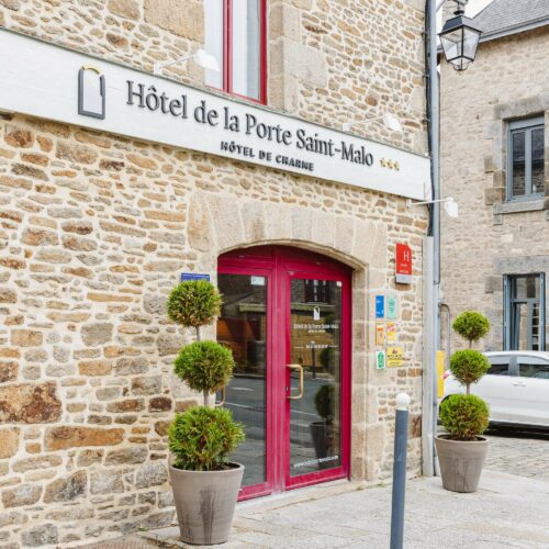 Extérieur Hôtel - Photo n°2 | Hôtel de la Porte Saint-Malo